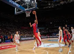 华姆击败对手！铁锤帮取得宝贵三分继续向前冲 