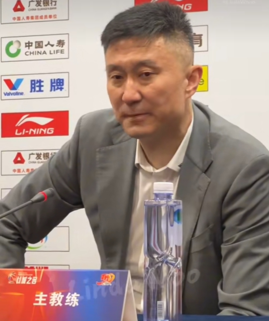 杜锋：球队状态回暖，信心十足冲击季后赛的简单介绍